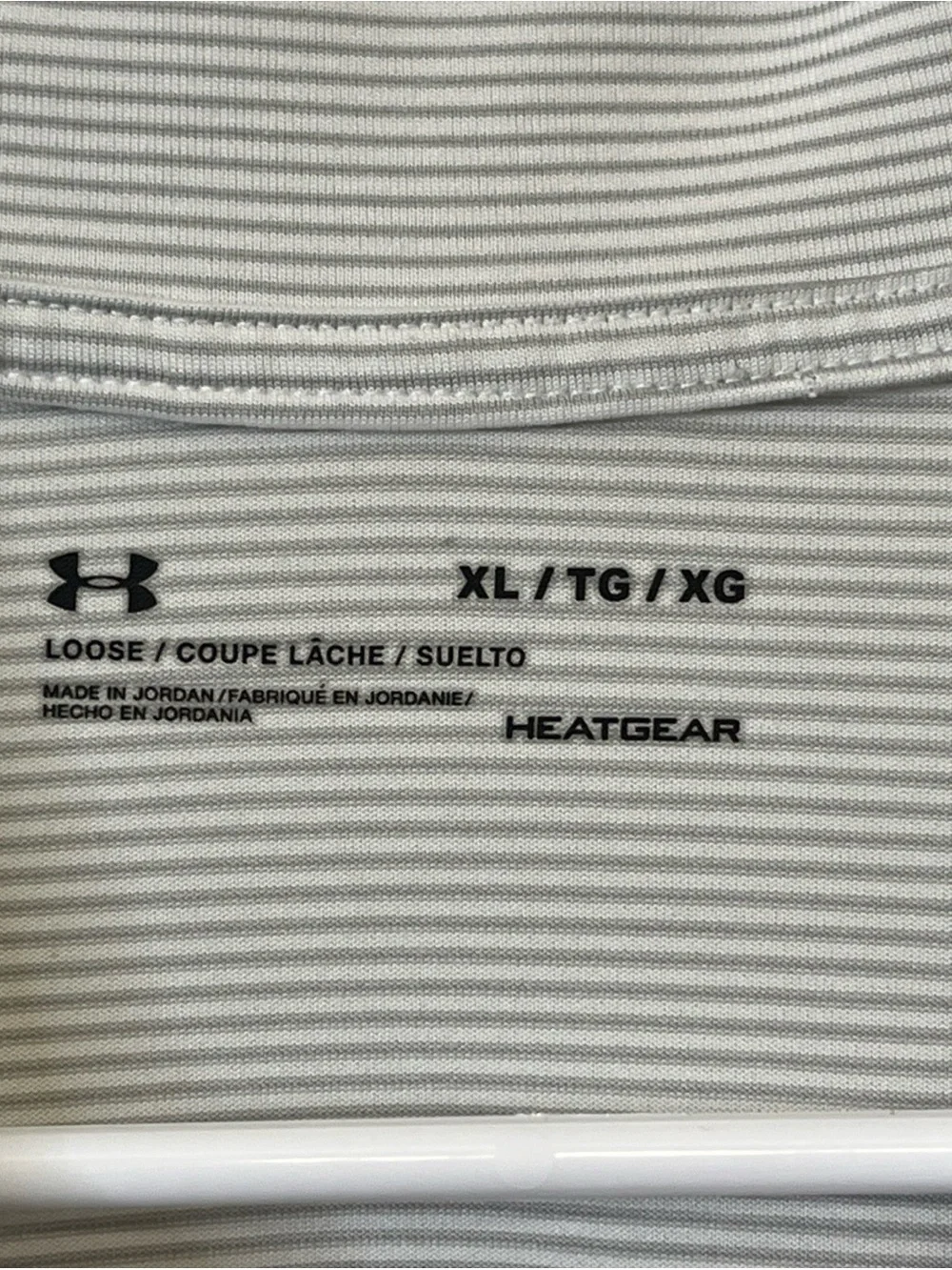 Under Armour 1/4 Zip Shirt Mens XL Gray Striped Pullover Loose Lightweight Golf